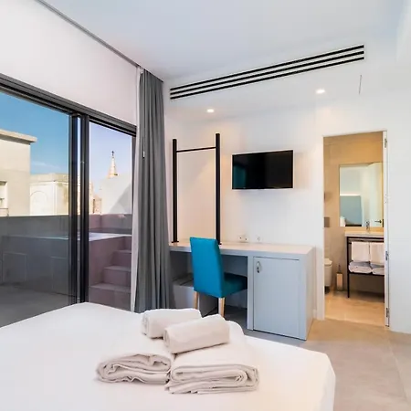 Hotel Dormos
