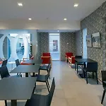 Dormos Hotel Kadyks
